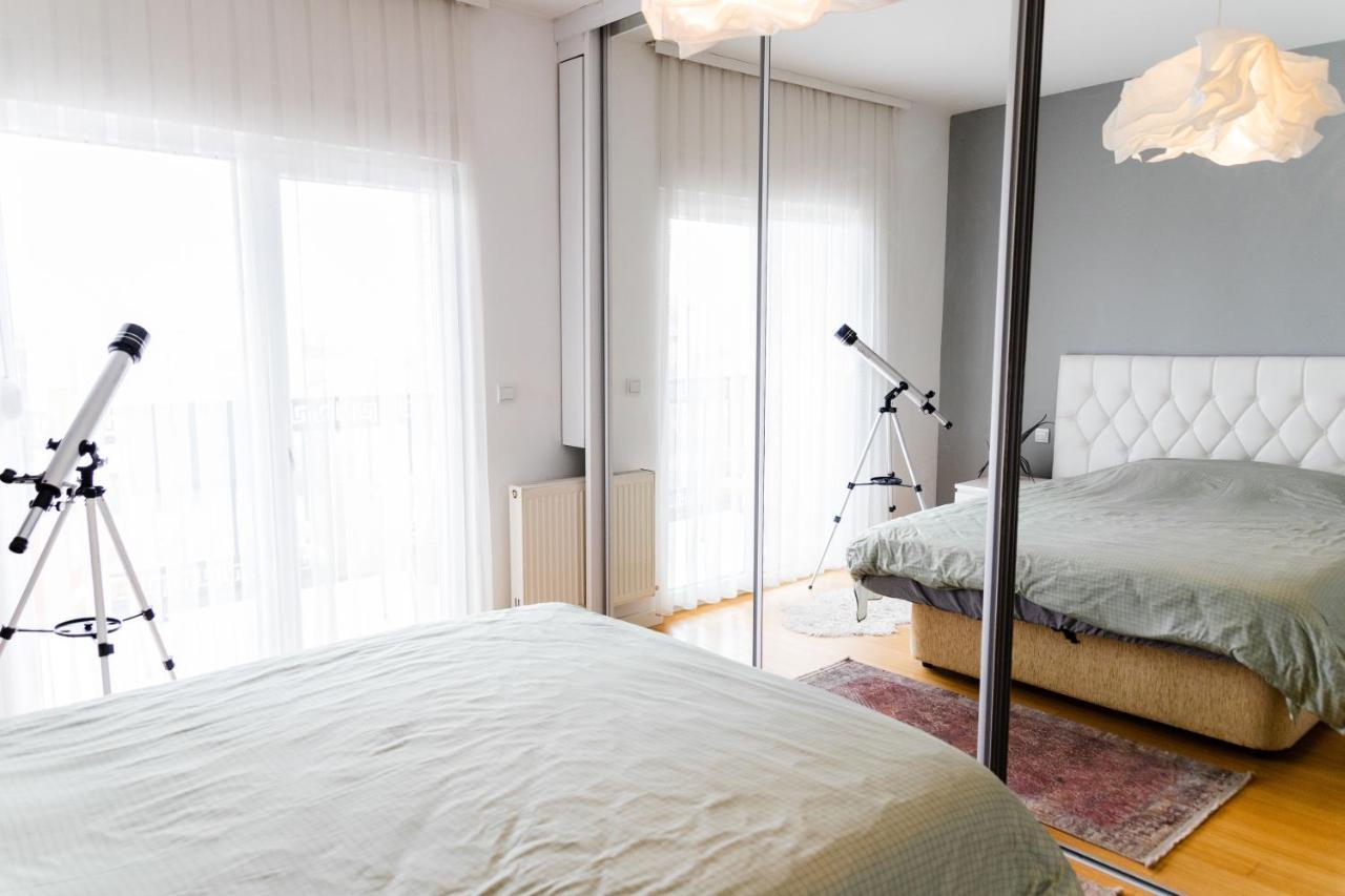 Modern Apartment With A View Feels Like Home Pristina Kültér fotó