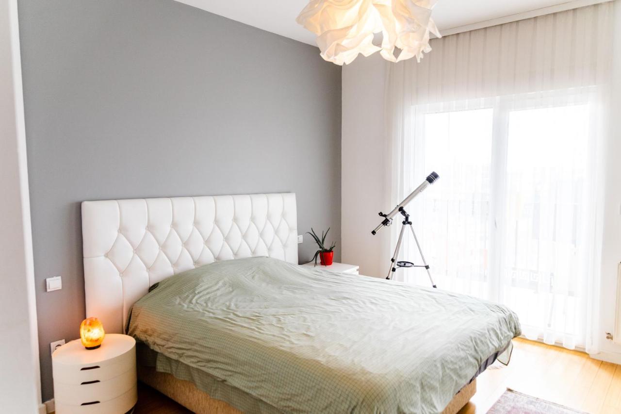 Modern Apartment With A View Feels Like Home Pristina Kültér fotó